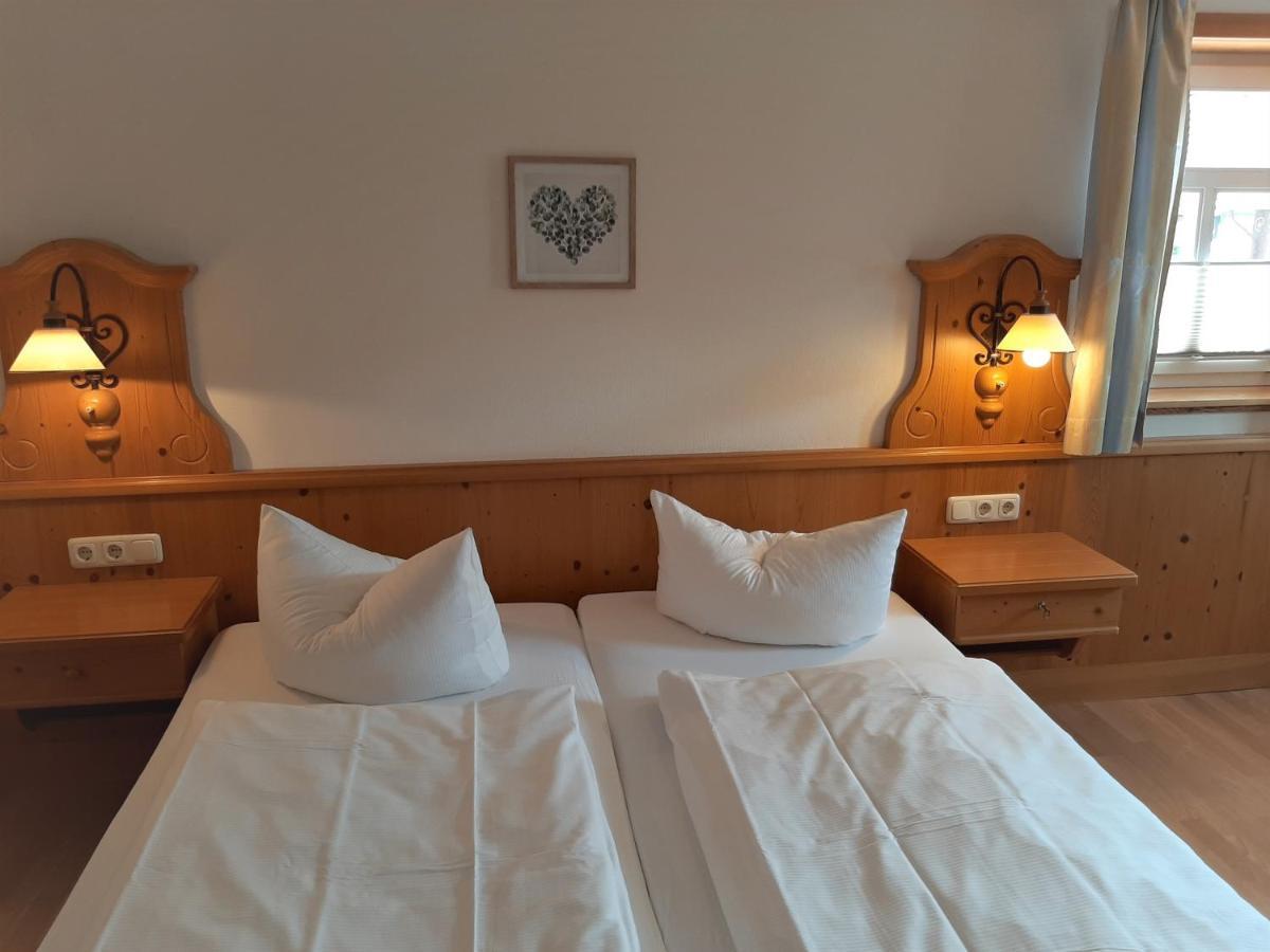 Landhotel Gemeindeschaenke Wanfried エクステリア 写真