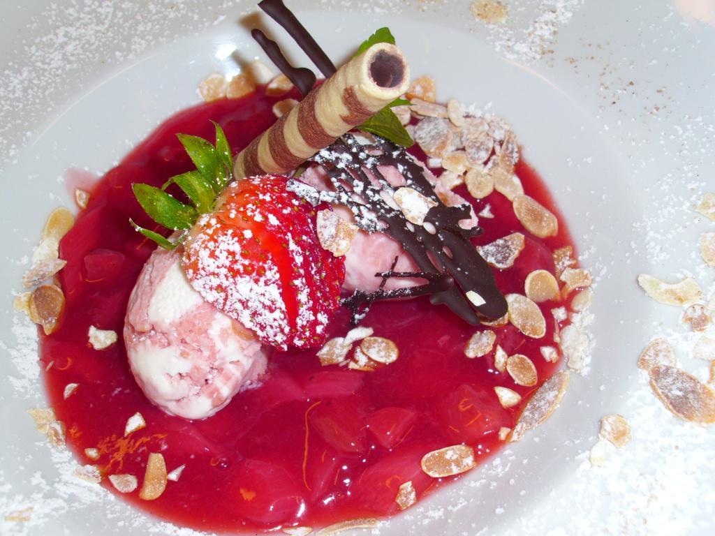 Landhotel Gemeindeschaenke Wanfried エクステリア 写真